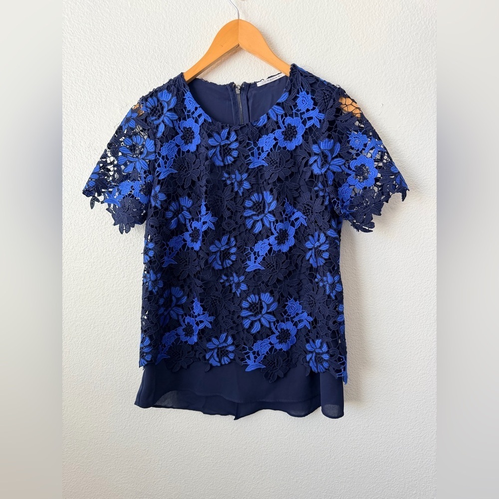 Tahari Lace Floral Embroidered Andretti Blouse Career Blue Size XS